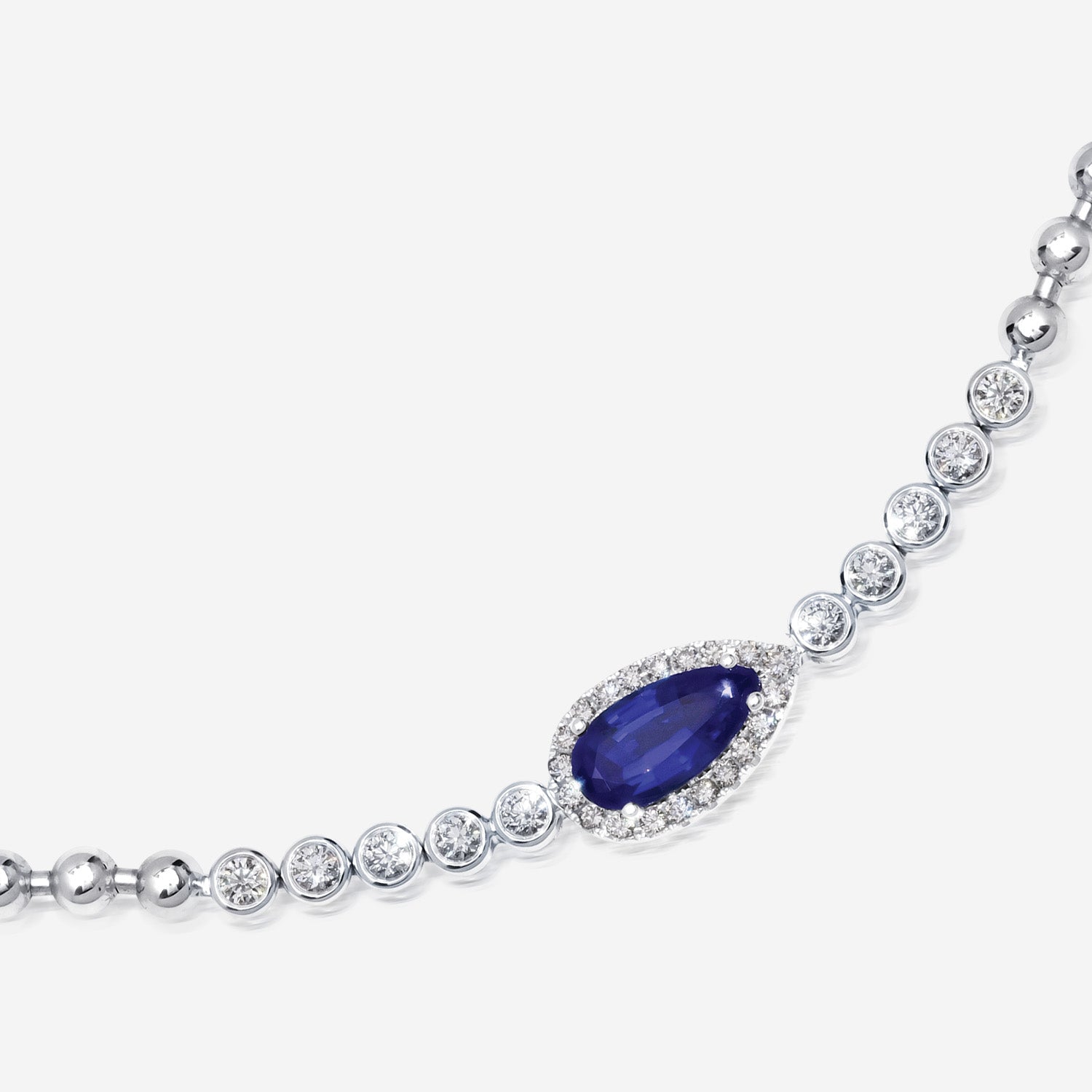 Necklaces & Pendants